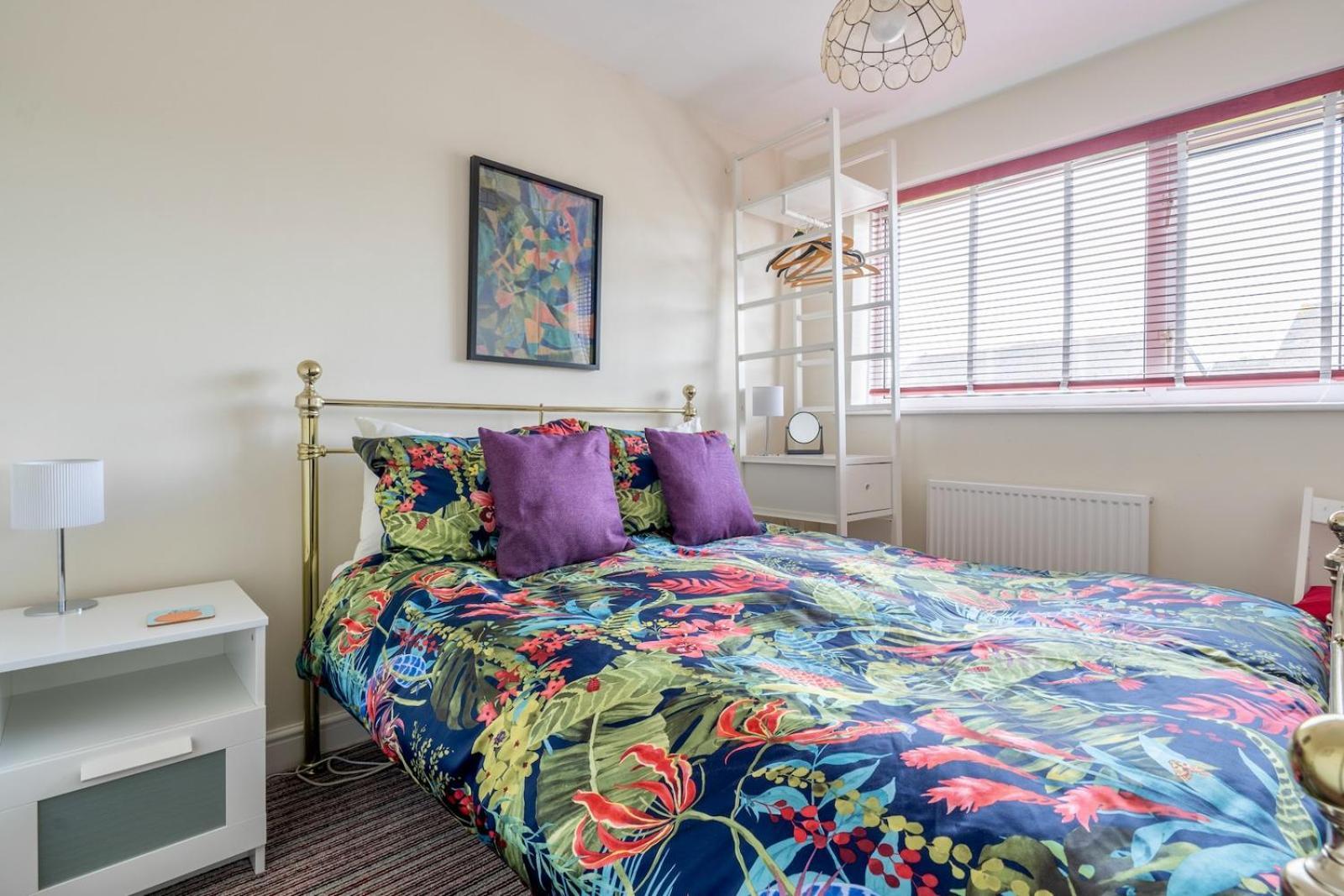 Chic 2-Bedroom Townhouse In Vibrant Abergavenny Exterior foto